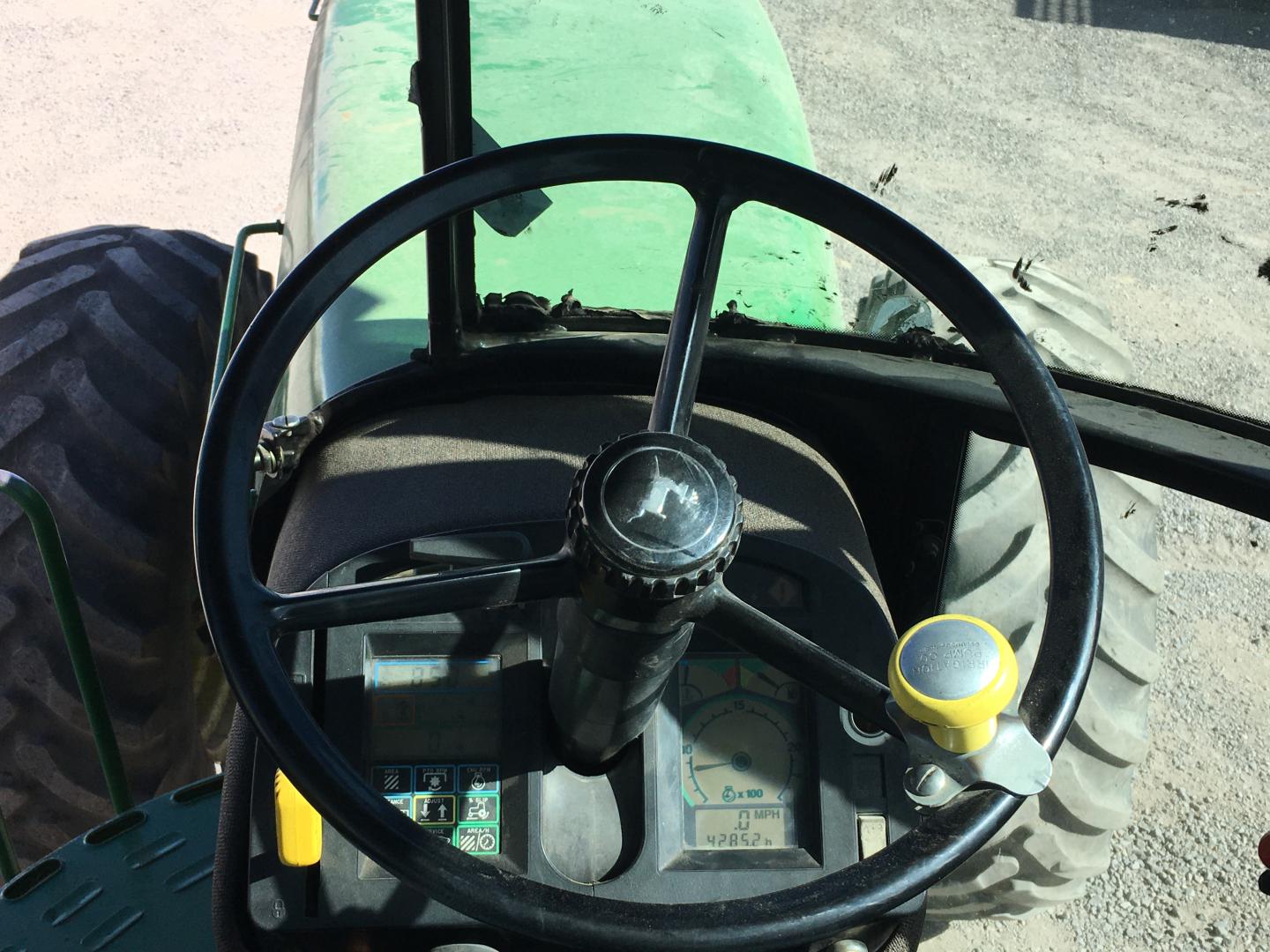 ./imagenes/INVOICE/2019/16909/TRACTOR AGRICOLA JOHN DEERE 4760 (46).JPG